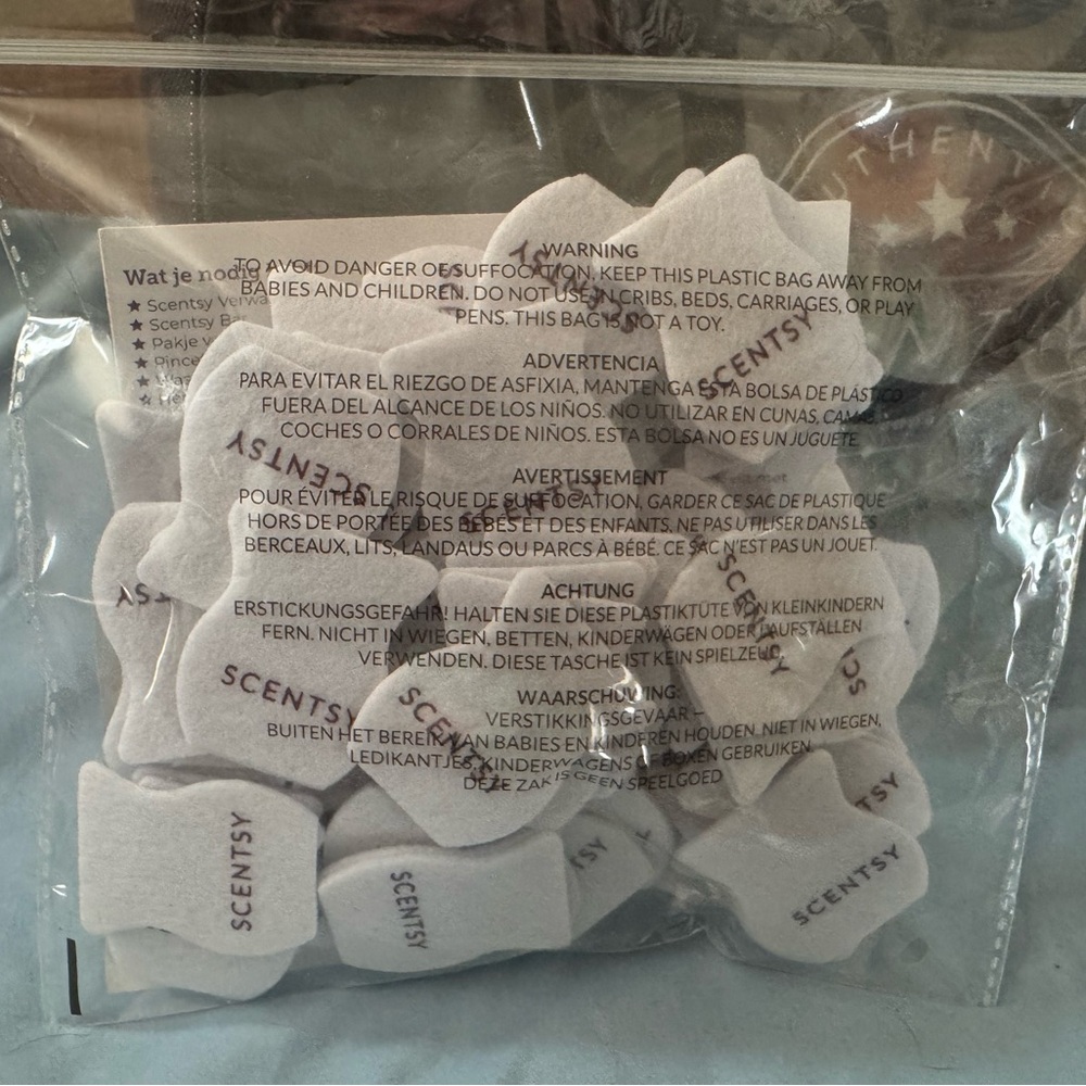Scentsy consultant’s fragrance sample kit - Picture 6 of 6